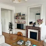 Sunny 2 Bedroom In Batignolles