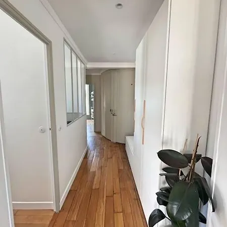 Sunny 2 Bedroom In Batignolles * Parigi