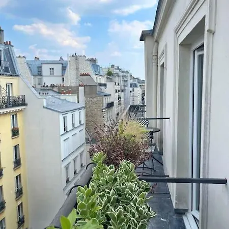 Sunny 2 Bedroom In Batignolles Appartamento *